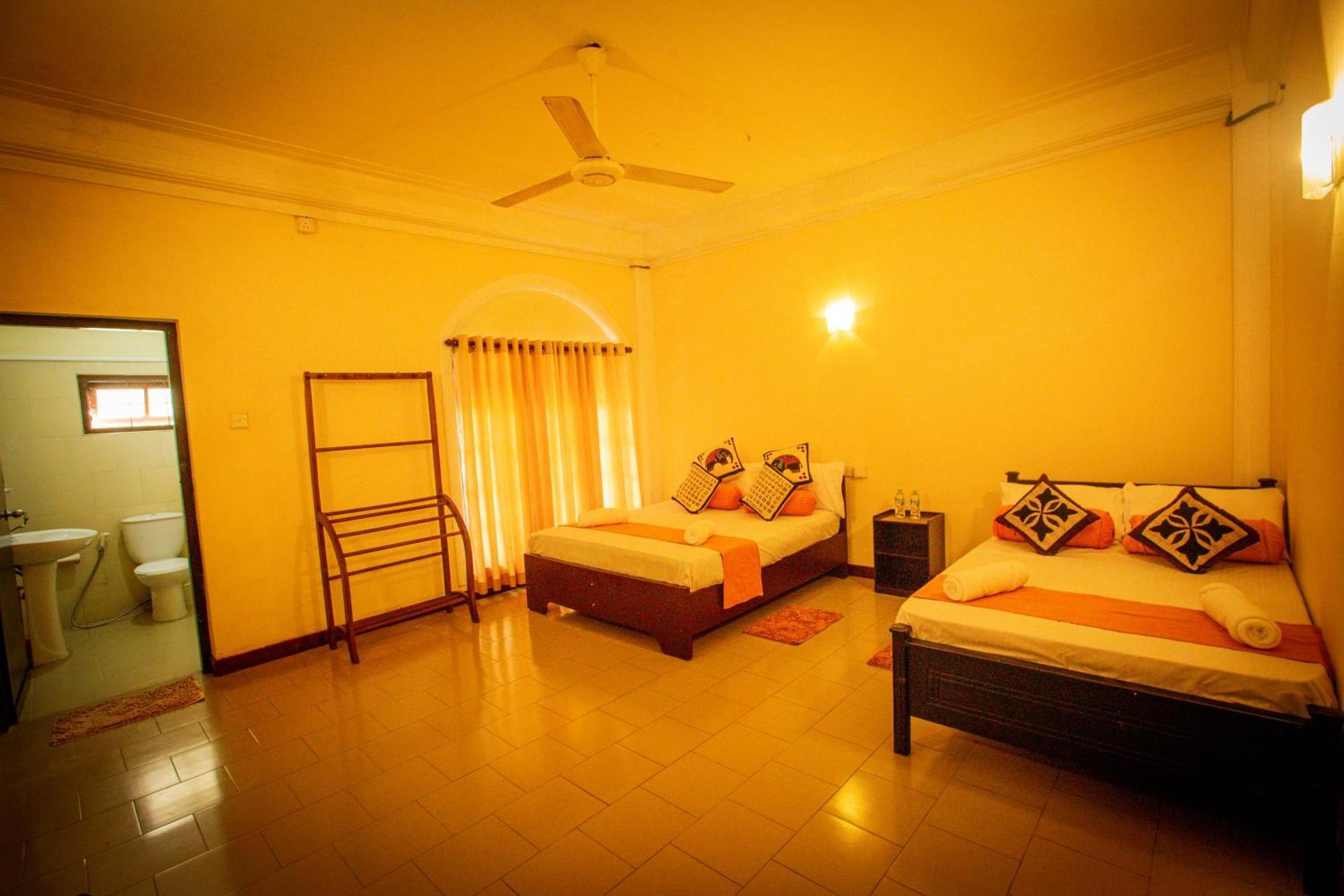 Sunbloom Inn 康提 外观 照片